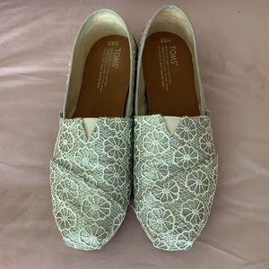 TOMS Silver Crochet Glitter Classics